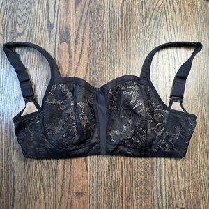 Le Mystere black lace underwire high impact sports bra size 34DD